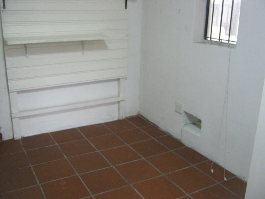 To Let 1 Bedroom Property for Rent in Strandvale Western Cape